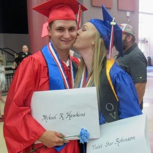 Meet your Posher, Violet